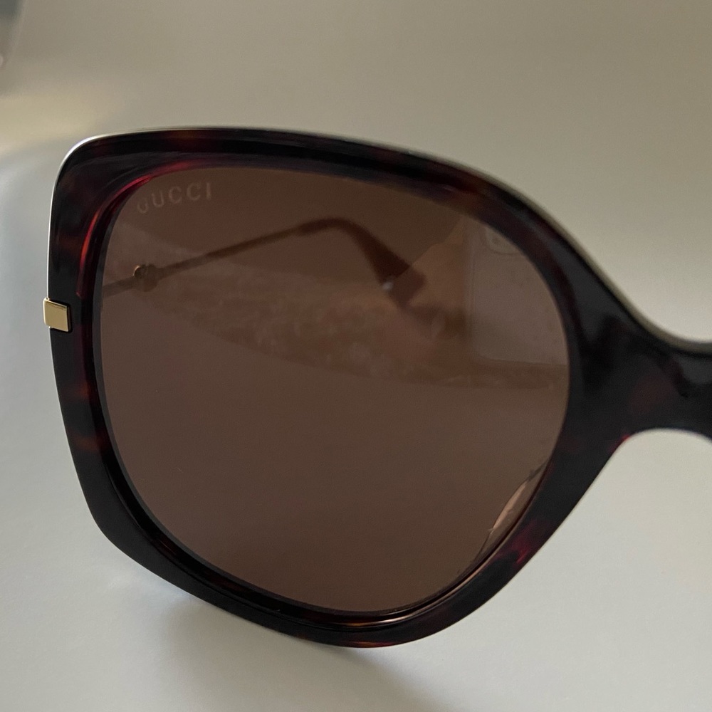 Gucci ❗️SOLD❗️ - Picture 5 of 8